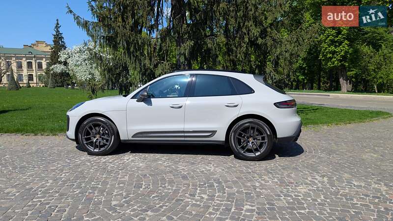Внедорожник / Кроссовер Porsche Macan 2022 в Киеве