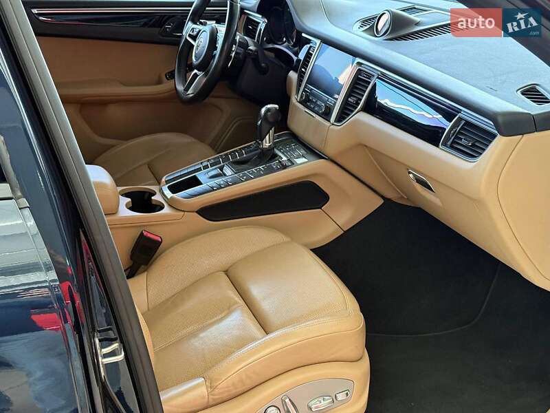 Внедорожник / Кроссовер Porsche Macan 2018 в Одессе