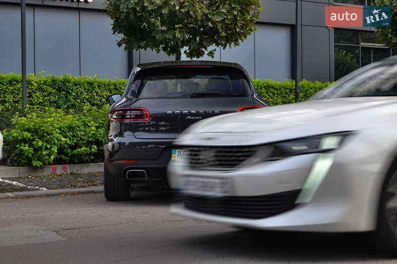 Внедорожник / Кроссовер Porsche Macan 2017 в Владимире фото 22 Внедорожник / Кроссовер Porsche Macan 2017 в Владимире