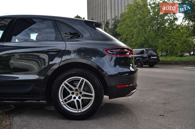 Внедорожник / Кроссовер Porsche Macan 2017 в Владимире фото 27 Внедорожник / Кроссовер Porsche Macan 2017 в Владимире