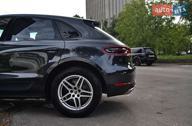Внедорожник / Кроссовер Porsche Macan 2017 в 
