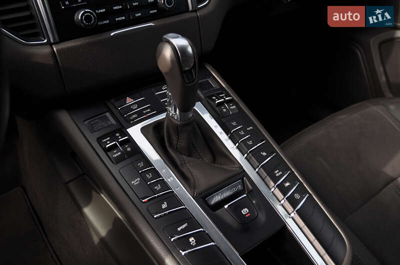 Внедорожник / Кроссовер Porsche Macan 2017 в Владимире фото 33 Внедорожник / Кроссовер Porsche Macan 2017 в Владимире