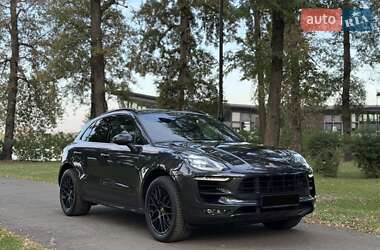 Внедорожник / Кроссовер Porsche Macan 2016 в 