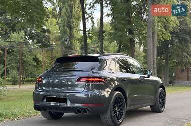 Внедорожник / Кроссовер Porsche Macan 2016 в 