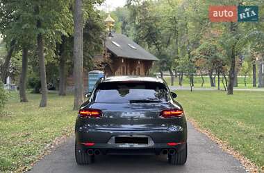 Внедорожник / Кроссовер Porsche Macan 2016 в 