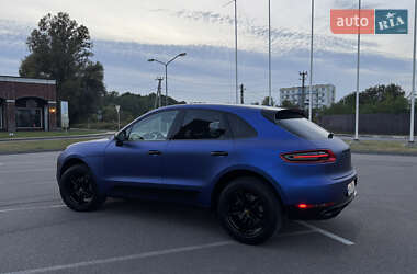 Внедорожник / Кроссовер Porsche Macan 2018 в 