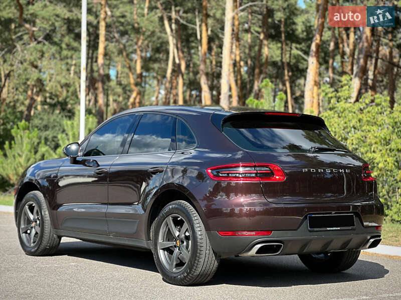 Внедорожник / Кроссовер Porsche Macan 2017 в Киеве