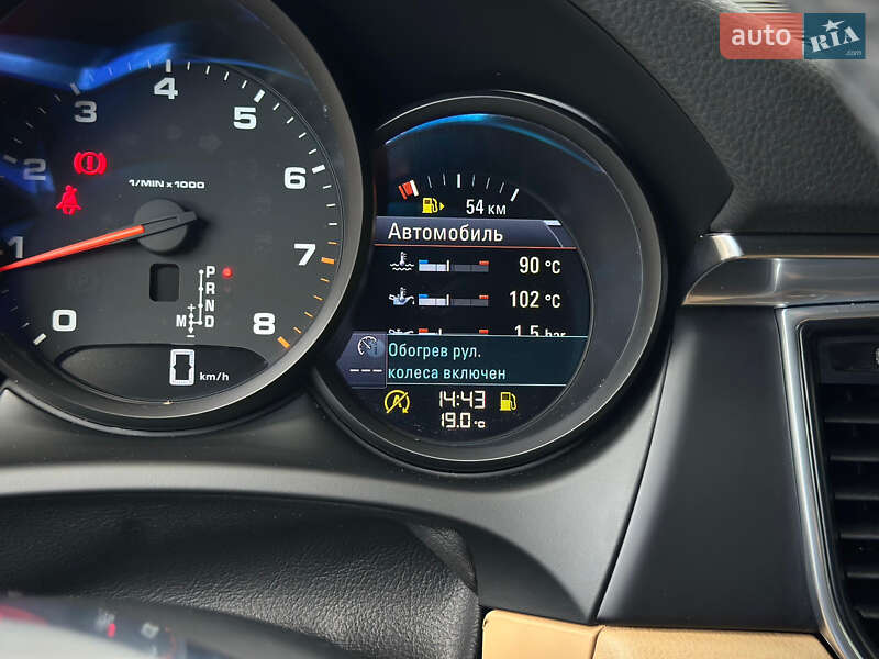 Внедорожник / Кроссовер Porsche Macan 2017 в Киеве