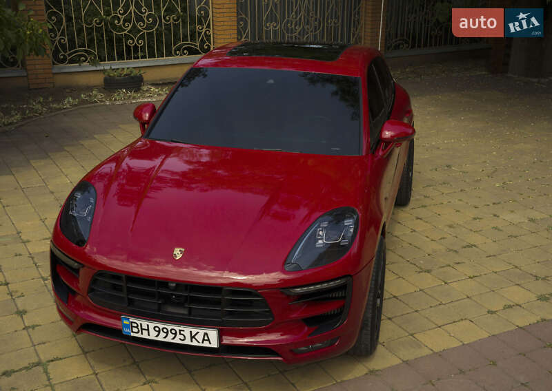 Внедорожник / Кроссовер Porsche Macan 2017 в 