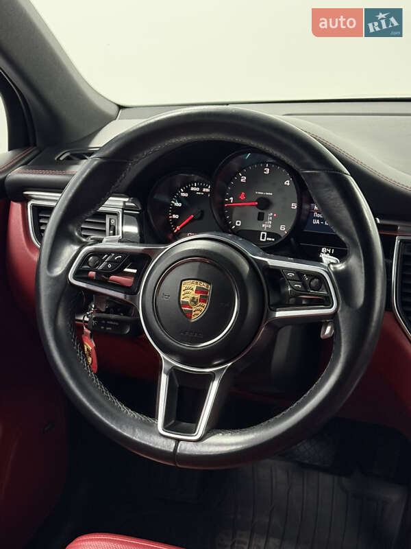 Внедорожник / Кроссовер Porsche Macan 2014 в Одессе