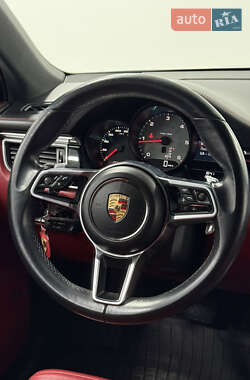 Внедорожник / Кроссовер Porsche Macan 2014 в 