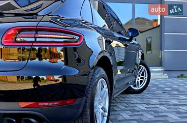Внедорожник / Кроссовер Porsche Macan 2017 в 