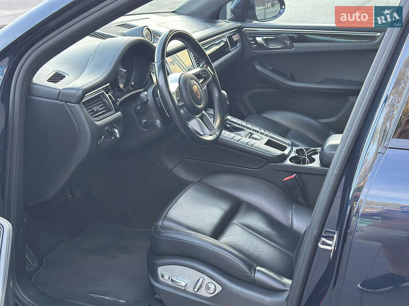 Внедорожник / Кроссовер Porsche Macan 2016 в Днепре