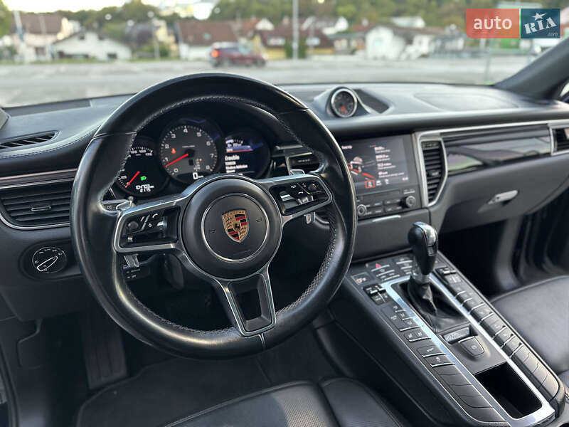 Внедорожник / Кроссовер Porsche Macan 2016 в Днепре