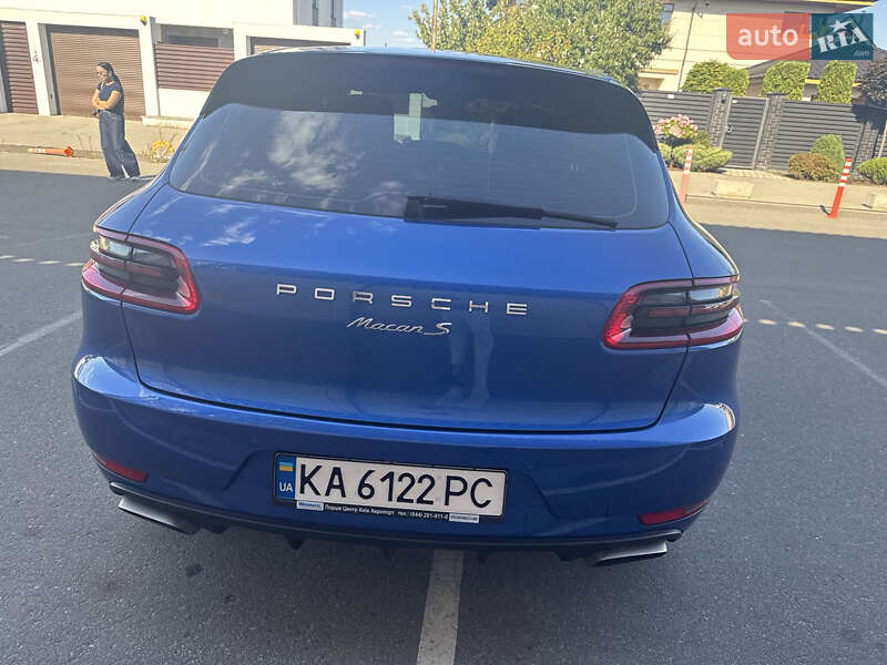 Внедорожник / Кроссовер Porsche Macan 2016 в Киеве