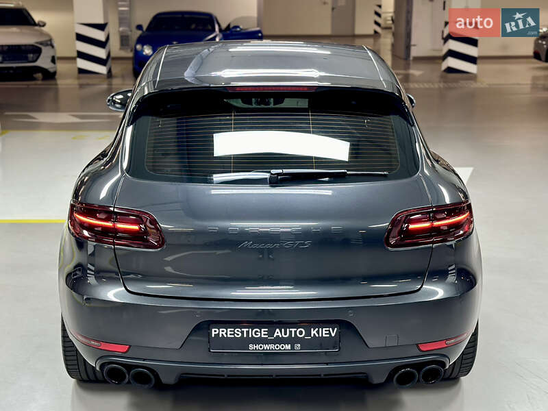 Внедорожник / Кроссовер Porsche Macan 2016 в Киеве