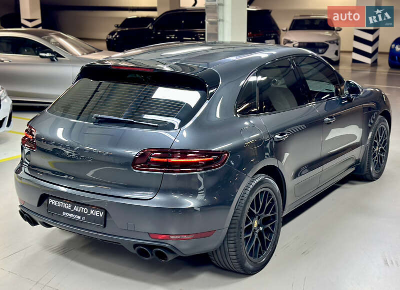 Внедорожник / Кроссовер Porsche Macan 2016 в Киеве