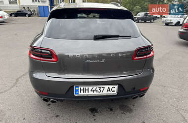Внедорожник / Кроссовер Porsche Macan 2015 в 
