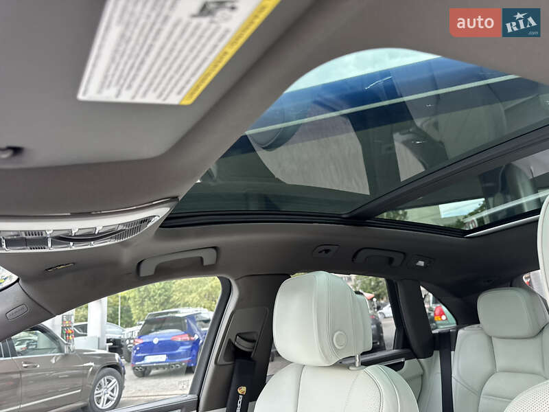 Внедорожник / Кроссовер Porsche Macan 2015 в Одессе