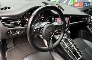 Внедорожник / Кроссовер Porsche Macan 2020 в 