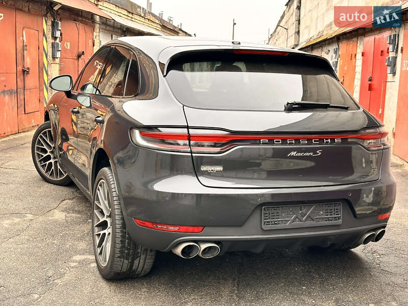 Внедорожник / Кроссовер Porsche Macan 2019 в Киеве