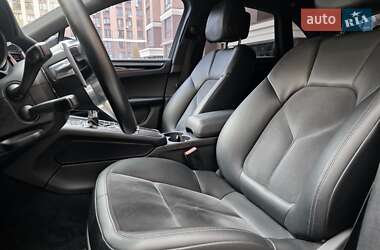 Внедорожник / Кроссовер Porsche Macan 2017 в 