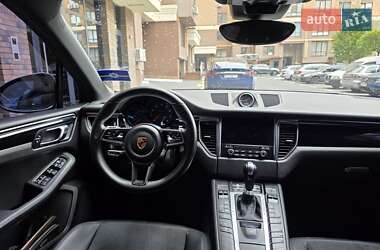 Внедорожник / Кроссовер Porsche Macan 2017 в 