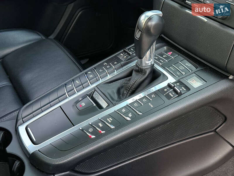 Внедорожник / Кроссовер Porsche Macan 2017 в Харькове