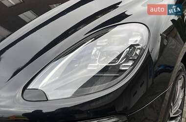 Внедорожник / Кроссовер Porsche Macan 2017 в 