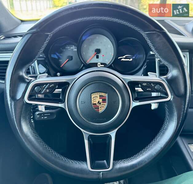 Внедорожник / Кроссовер Porsche Macan 2014 в Киеве