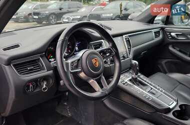 Внедорожник / Кроссовер Porsche Macan 2018 в 