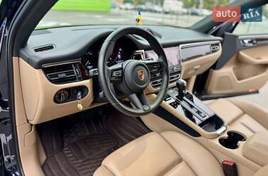 Внедорожник / Кроссовер Porsche Macan 2021 в 