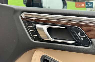 Внедорожник / Кроссовер Porsche Macan 2021 в 