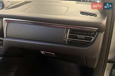 Внедорожник / Кроссовер Porsche Macan 2024 в 