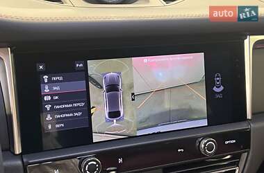 Внедорожник / Кроссовер Porsche Macan 2024 в 