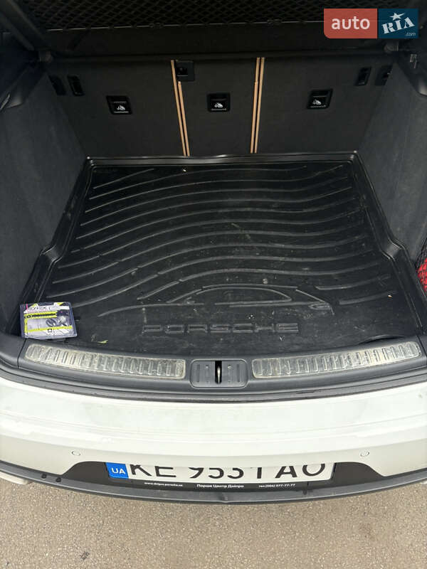 Внедорожник / Кроссовер Porsche Macan 2016 в Днепре фото 12 Внедорожник / Кроссовер Porsche Macan 2016 в Днепре