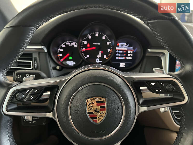 Внедорожник / Кроссовер Porsche Macan 2019 в Киеве