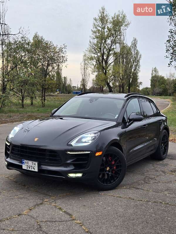 Позашляховик / Кросовер Porsche Macan 2016 в Кам'янському