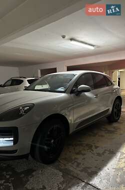 Внедорожник / Кроссовер Porsche Macan 2020 в 