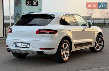 Позашляховик / Кросовер Porsche Macan 2017 в 