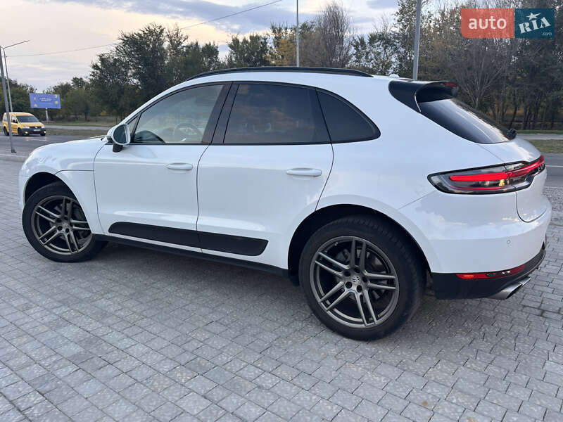Внедорожник / Кроссовер Porsche Macan 2021 в Запорожье