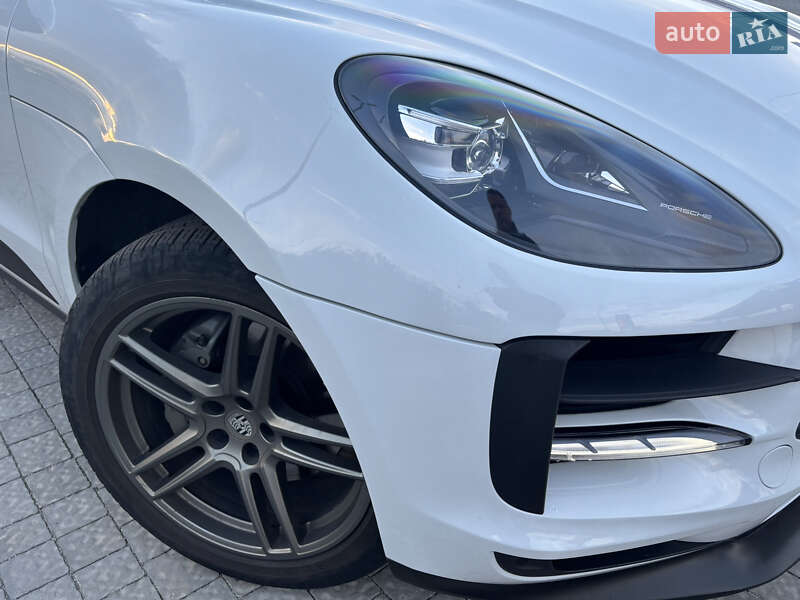 Внедорожник / Кроссовер Porsche Macan 2021 в Запорожье