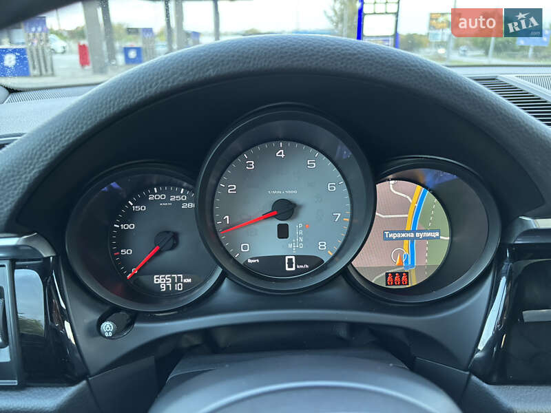 Внедорожник / Кроссовер Porsche Macan 2021 в Запорожье