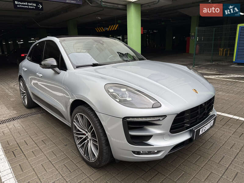 Porsche Macan 2016