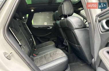 Внедорожник / Кроссовер Porsche Macan 2023 в 