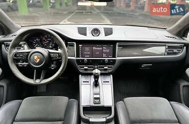 Внедорожник / Кроссовер Porsche Macan 2023 в 