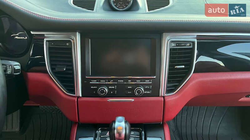 Внедорожник / Кроссовер Porsche Macan 2014 в Хмельницком