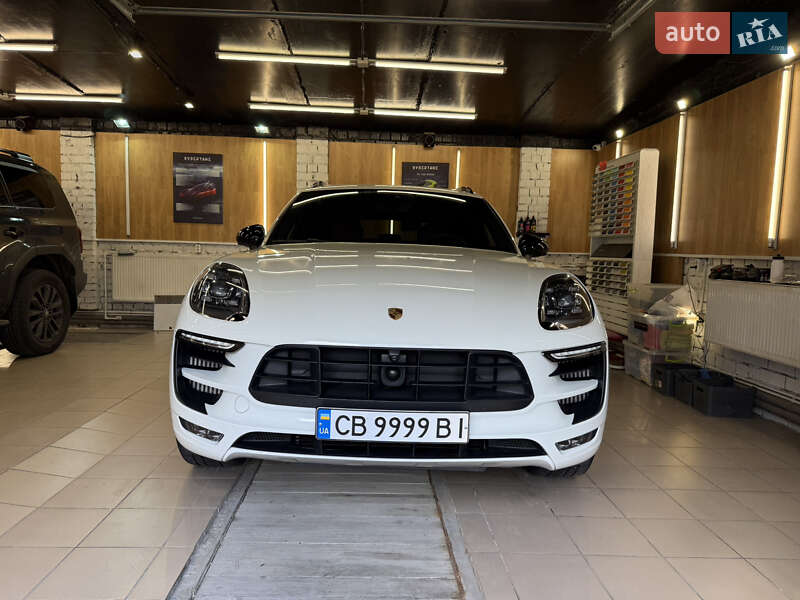 Внедорожник / Кроссовер Porsche Macan 2017 в Киеве