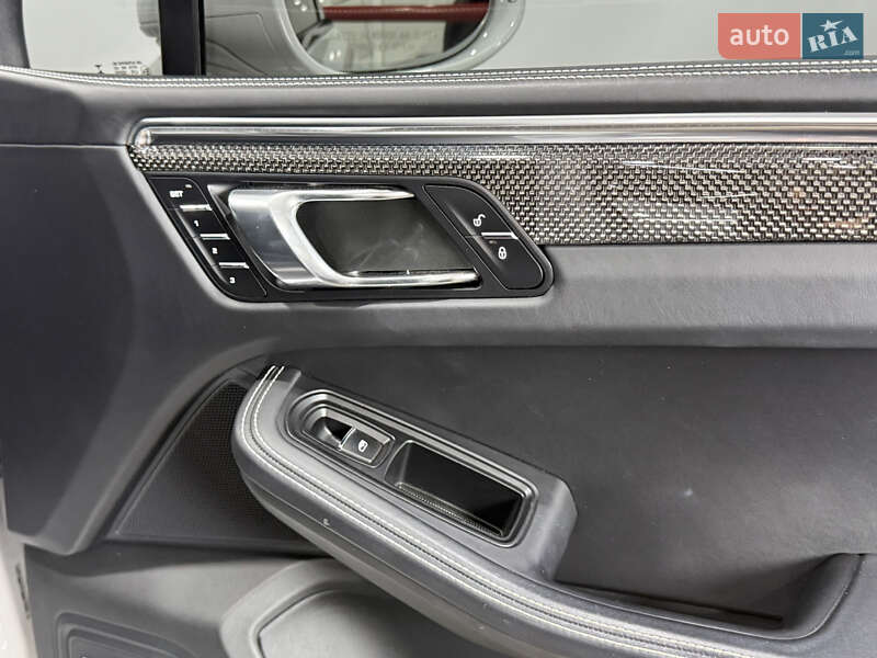 Внедорожник / Кроссовер Porsche Macan 2017 в Одессе фото 60 Внедорожник / Кроссовер Porsche Macan 2017 в Одессе