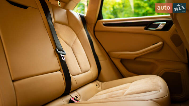 Внедорожник / Кроссовер Porsche Macan 2015 в Львове